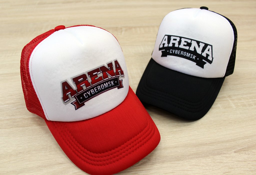 Фото 23 — Солнцезащитная кепка с эффектным логотипом