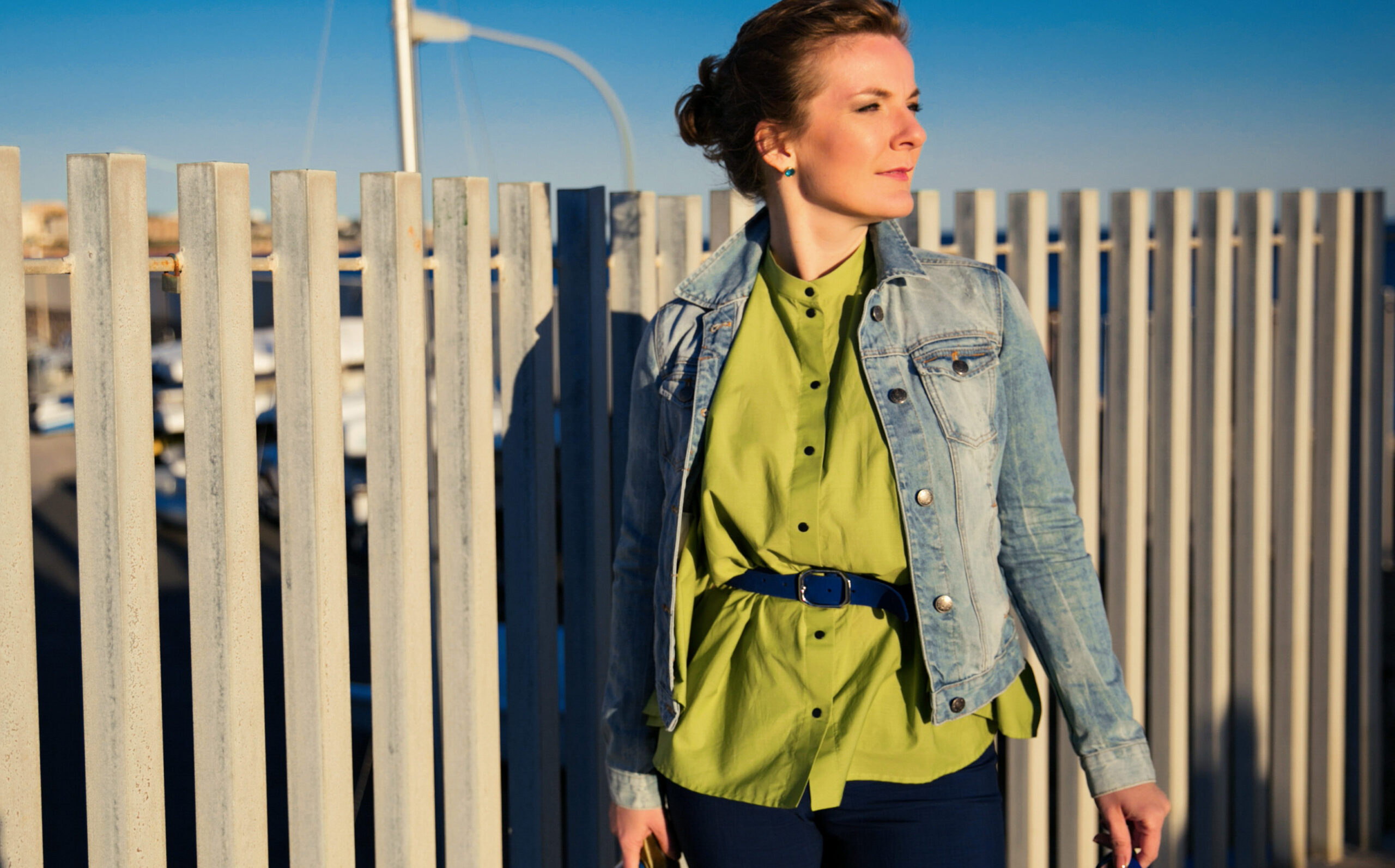 Фото 10 — Куртка-бомбер в милитари стиле